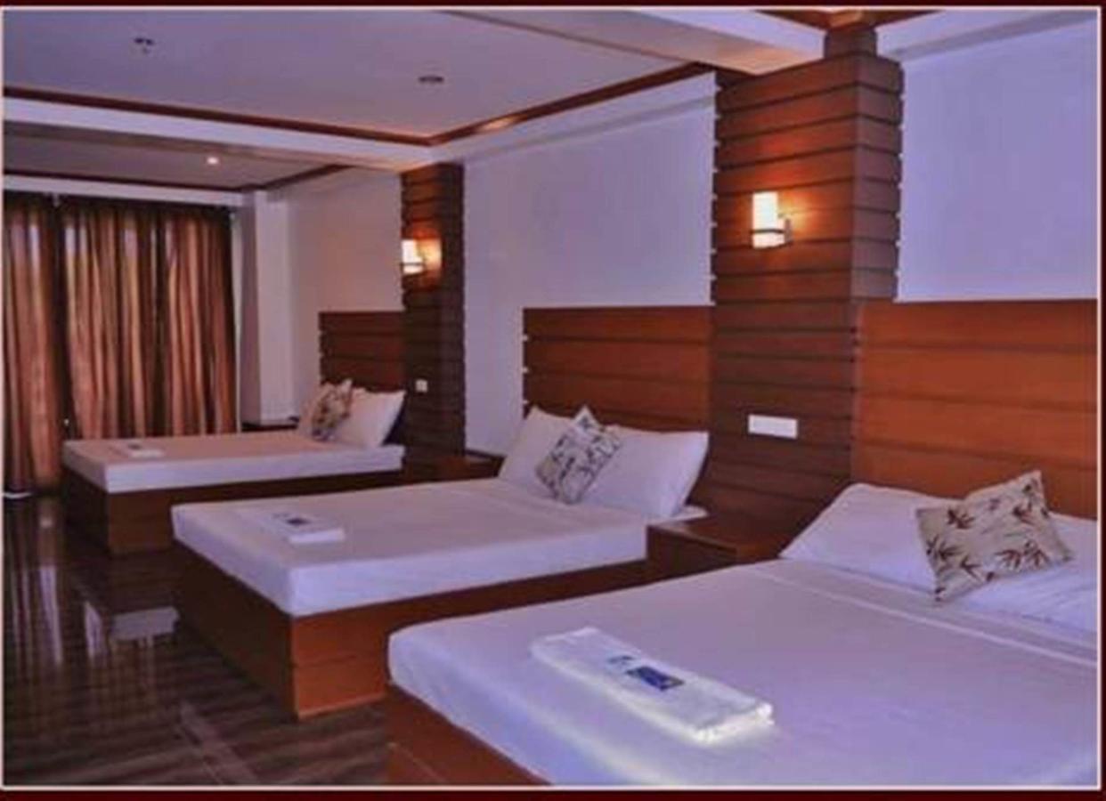 Hotel Abozza 3*