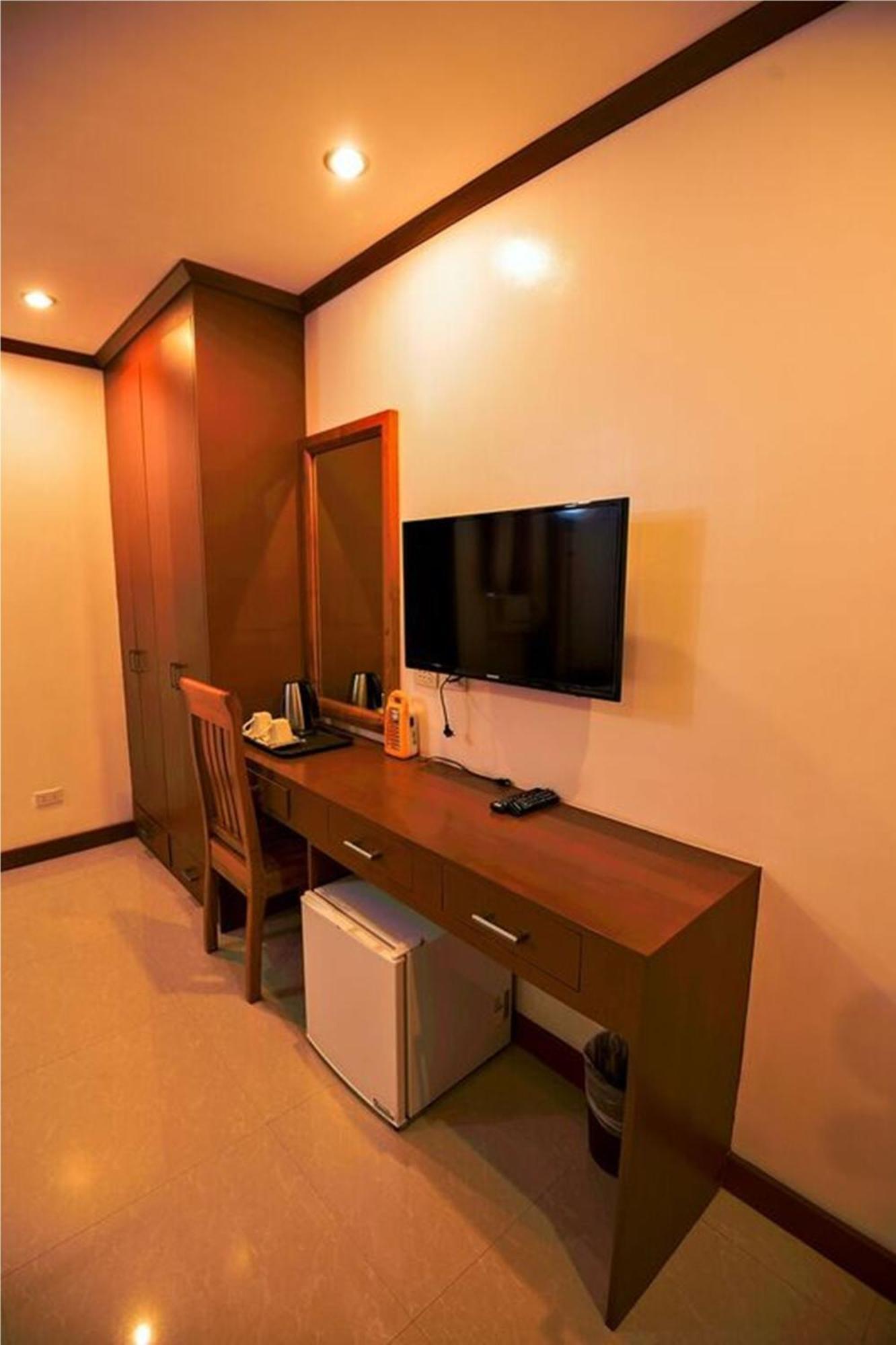 Hotel Abozza Balabag (Boracay)