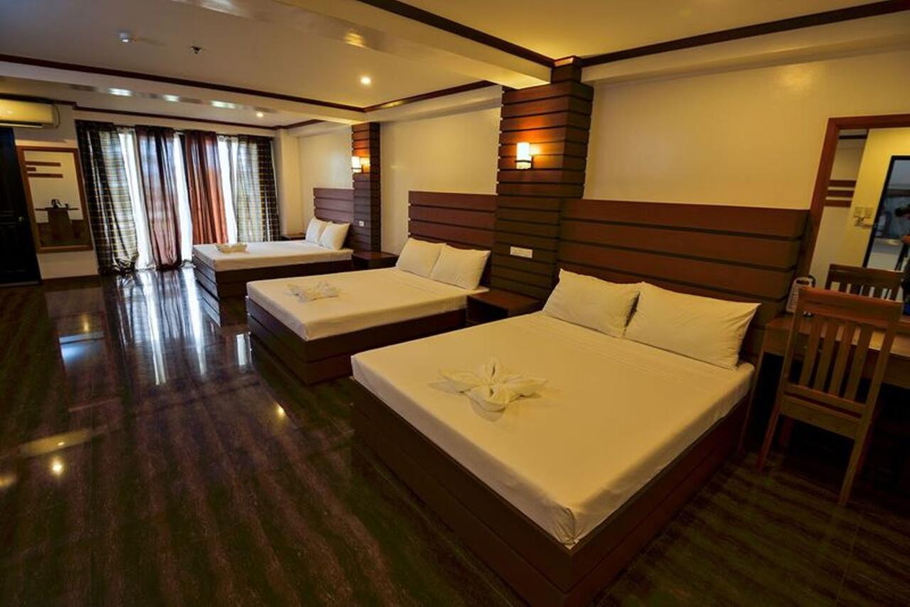 Abozza Hotel 3*